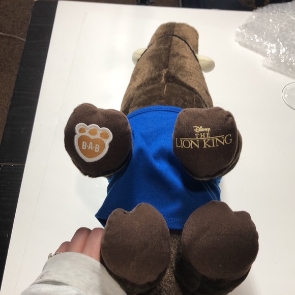 Build a Bear Pumba from the Lion King with Hakuna Matata tee - Picture 5 of 8